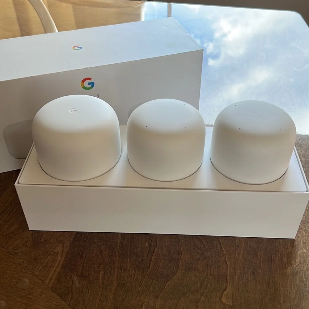 Google Nest wifi router and 2 points